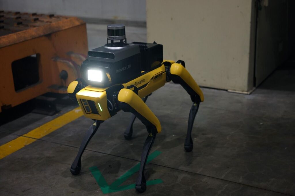 Hyundai Boston Dynamics ile Birleşti Güvenlik Robotu Üretti !
