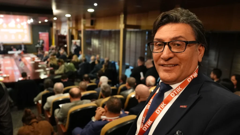 Murat Ateşalp’ten İş Dünyasına Kritik Çağrı: „2026’da Finansal Planlama Şart!“